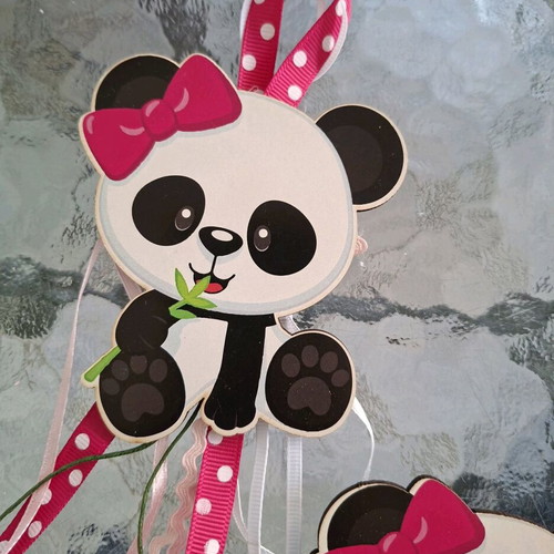 Wooden panda decorations like new, set of 3 with magnets and ribbons