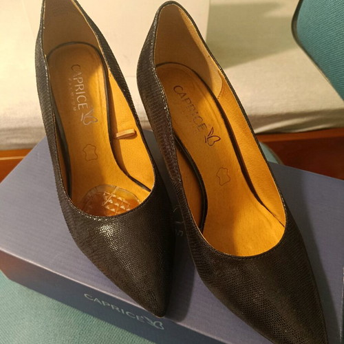 Caprice pumps used, black, size 38