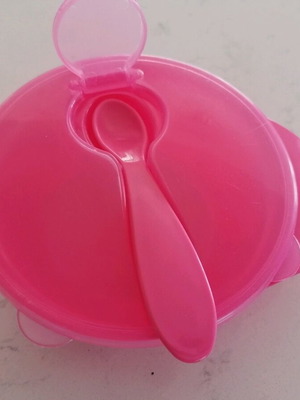 Bowl with spoon used, children's tupper for all-day use