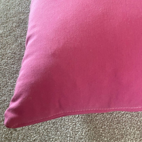 Decorative sofa pillow 40x40 with zipper like new, with filling