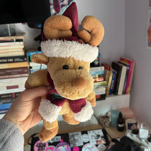Reindeer plush like new