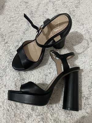 Black high leather sandals size 36 like new, 12 cm heel