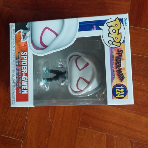 Funko Pop Spider-Gwen like new