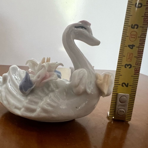 Vintage porcelain decoration like new