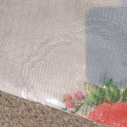 Tablecloth with flowers new, size 80x140cm