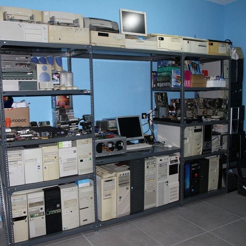 Retro PC used with peripherals and components