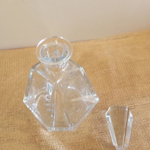 Crystal decanter triangular like new