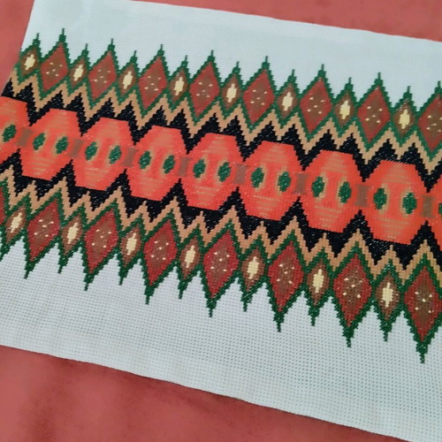 Hand-embroidered vintage pillowcase new, 45x39 cm