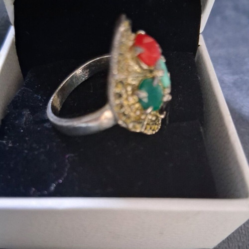 Silver ring vintage with semi-precious stones and marcasites like new