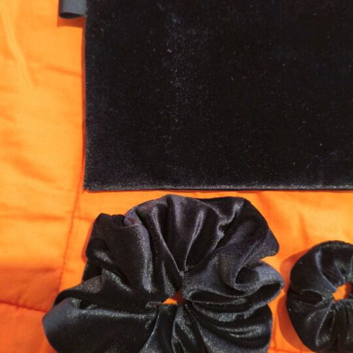Handmade velvet toiletry bag new with free scrunchie and keychain