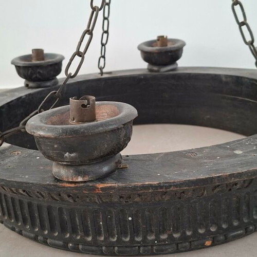 Wooden old 6-light ceiling chandelier used with relief decoration
