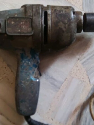 Τρυπάνι Black and Decker vintage μεταχειρισμένο, συλλεκτικό