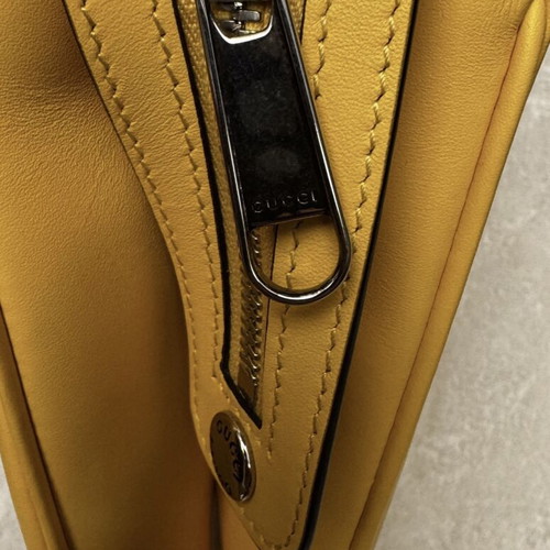Gucci handbag new, yellow with long strap
