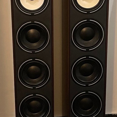Triangle BOREA BR09 floor speakers used, walnut color