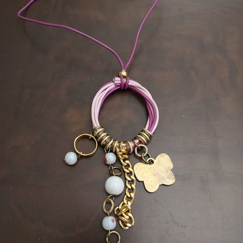 Necklace very simple like new