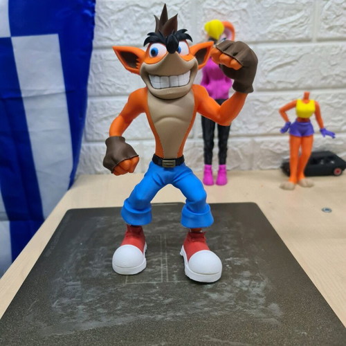 Φιγούρα 3D Crash Bandicoot 24cm καινούργιο