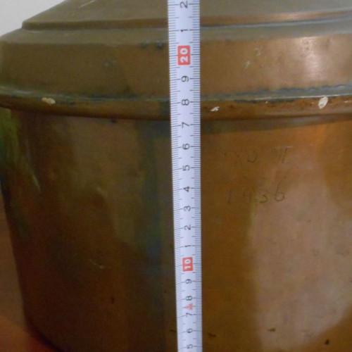 bronze pot over 11 liters, from 1936.