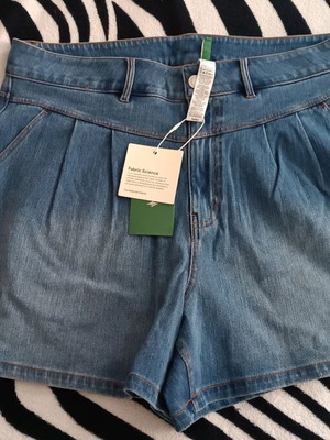 Halara denim shorts new with tag, elastic, XL blue
