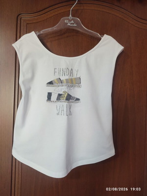 Marasil girl’s t-shirt size 8, like new, white with print