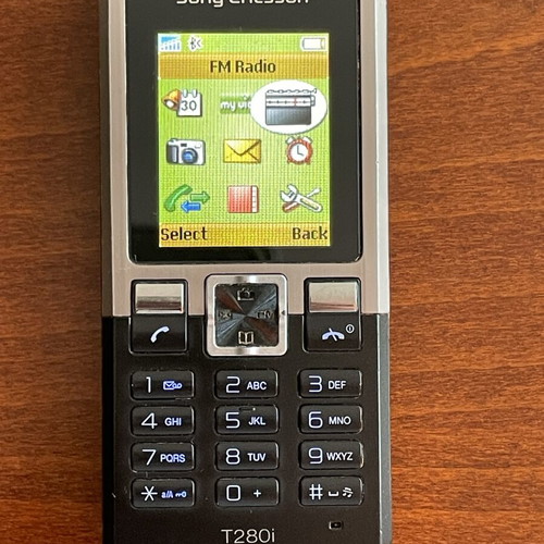Sony Ericsson T280i phone used in very good condition