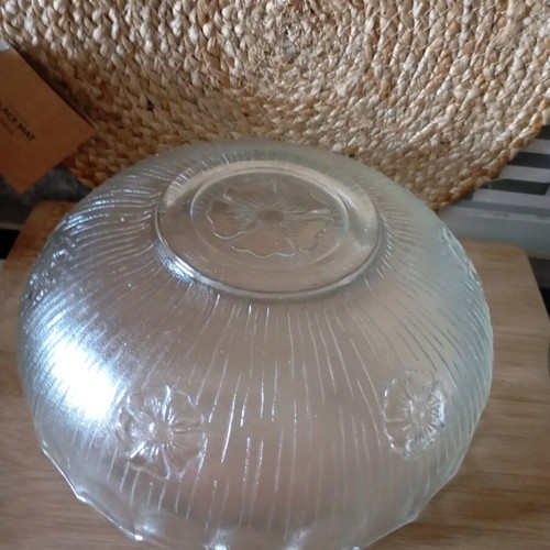 Large serving bowl used, diameter over 29 cm