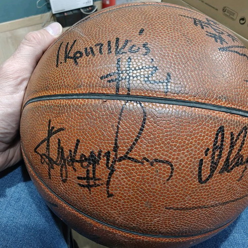 Molten basketball used with signatures of Peristeri team 1996