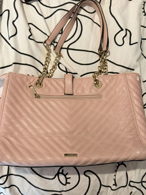Aldo shoulder bag used, pink with broken clasp
