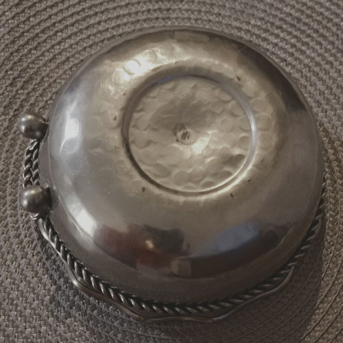Metal decorative item used with perimeter detail