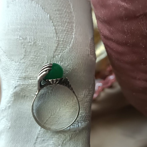 Silver ring 925 with green stone like new, size 18-19mm