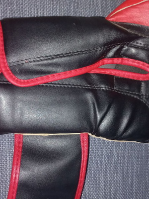 Boxing gloves like new, very good quality