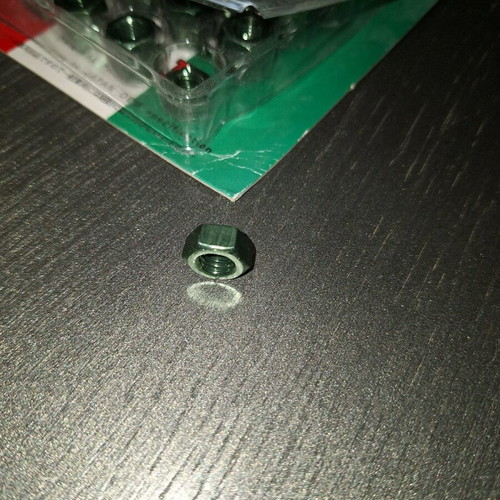 Aluminum nuts m8 green new, pack of 50 pieces