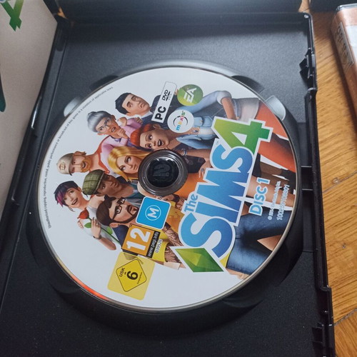 The Sims 4 PC game collection, 7 DVDs