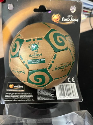 Euro 2004 UEFA Collectible Softball Authentic New