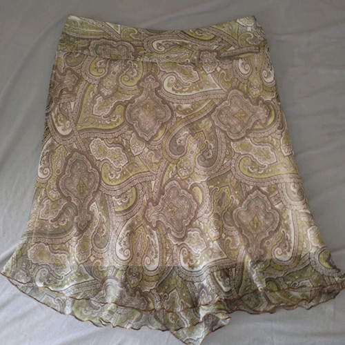 Fairy skirt like new, tulle with green decorative belt, size M