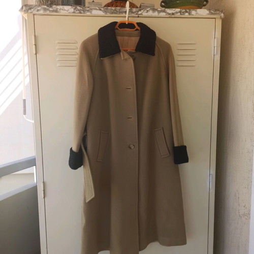 Debenhams coat from England like new, 100% pure new wool, beige