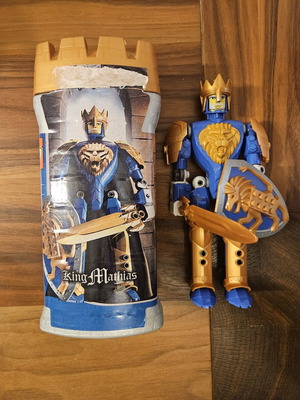 Lego Knights Kingdom King Mathias #8796 like new, missing only the cape