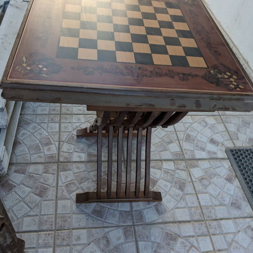 Savonarola game table used, wooden, foldable base