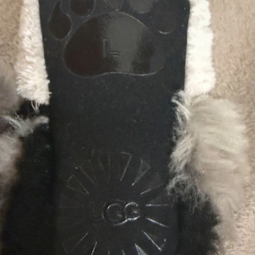 UGG baby boots size 18 like new with panda design