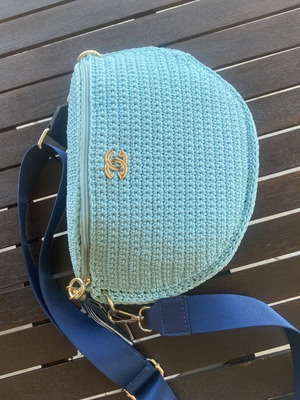 Knitted crossbody bag turquoise, handmade