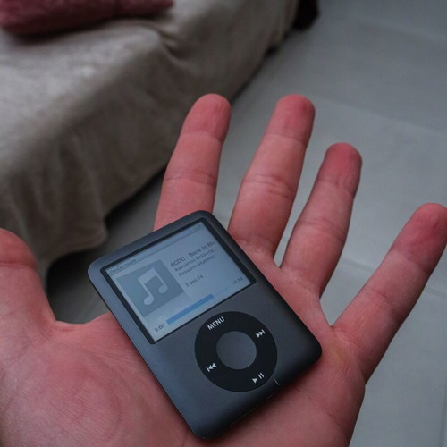 iPod nano 3rd Gen 8GB