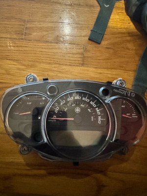 Beverly 300 2020 ABS speedometer used with 71,000 km