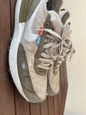 Nike Waffle One Premium sneakers, size 42.5, beige