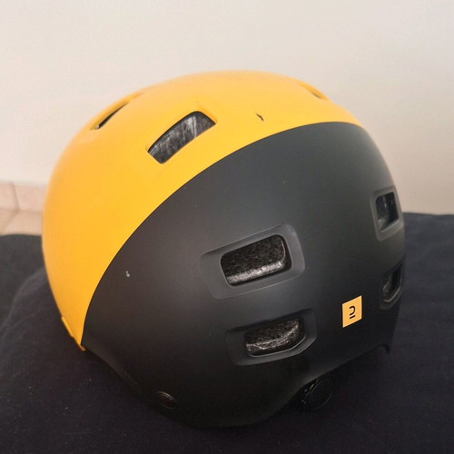 Btwin children's helmet 48-52 XS like new