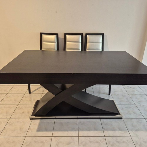 Wooden solid dining set like new, extendable wenge color