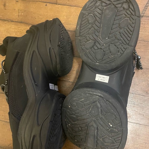 Kendall + Kylie athletic shoes like new, size 37, black