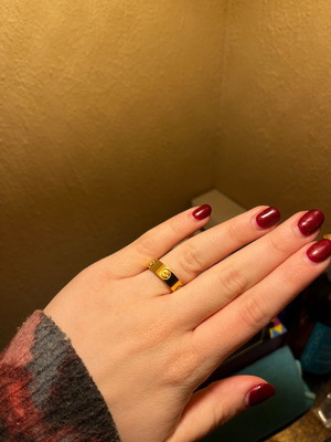 Cartier 725 ring like new