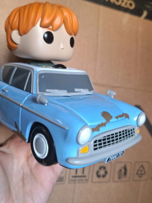 Funko Pop! Ride Super Deluxe Harry Potter Chamber of Secrets Ron Weasley 112 like new