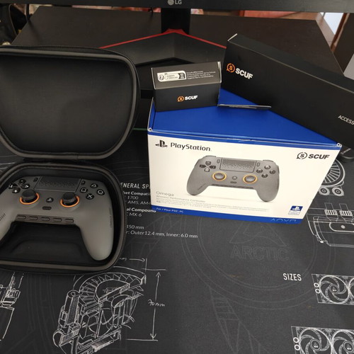 Scuf Omega PS5-PC controller, flawless condition