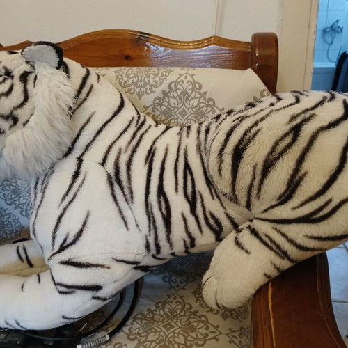 Plush tiger toy