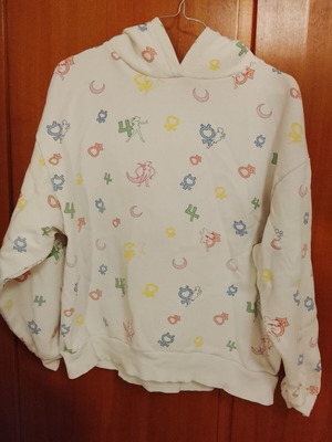 Sailor Moon sweatshirt Bershka XS like new, multicolor